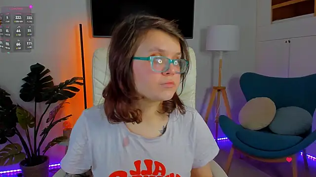 Ariell Mini online show from April 21, 5:58 am