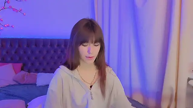 MilanaHotts online show from June 12, 5:37 am