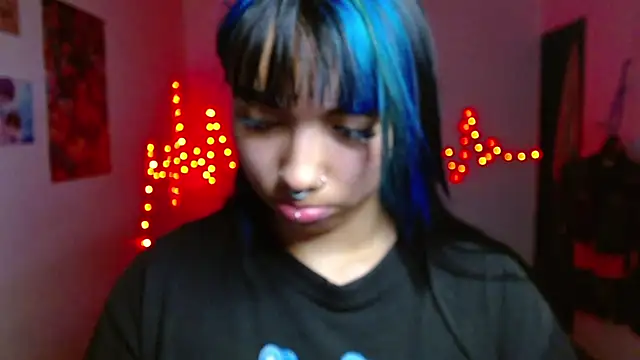  Veronicaa  online show from April 28, 4:27 am