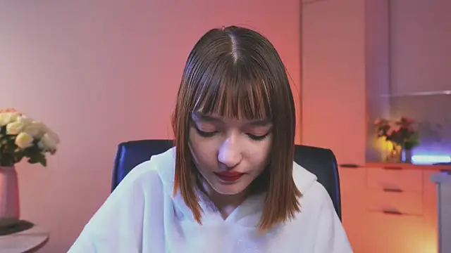 Leyla crsh online show from April 23, 12:29 pm