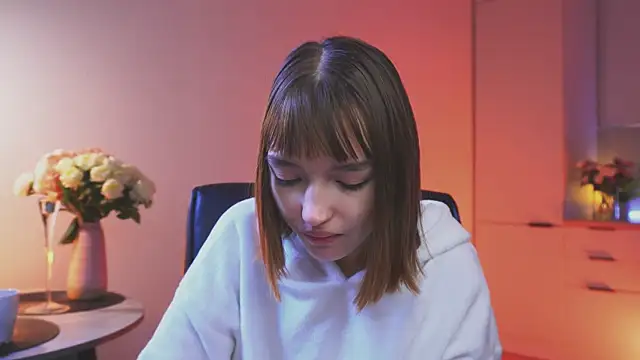 Leyla crsh online show from April 23, 5:26 am