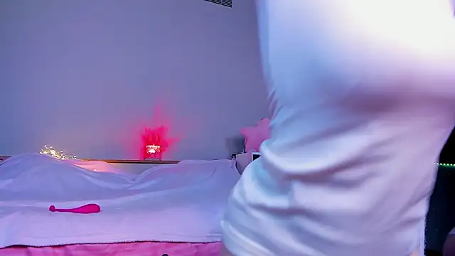 AlbaLimory online show from April 28, 1:26 pm