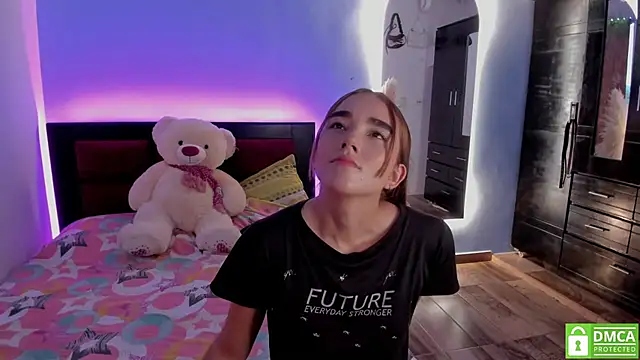 CRISTAL T2 online show from April 27, 7:55 pm