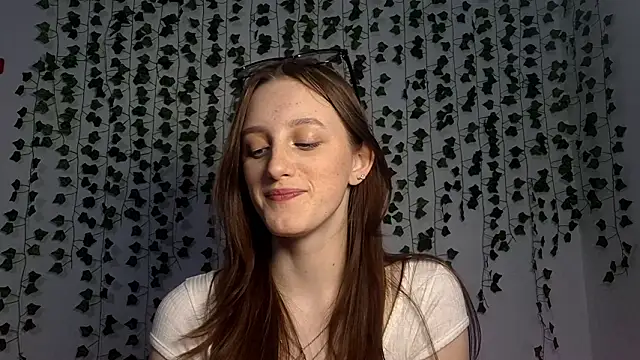 LisaBoddy online show from February 8, 5:16 pm