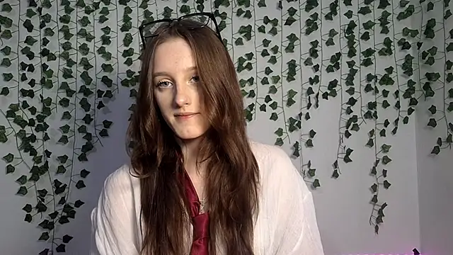 LisaBoddy online show from February 5, 1:03 pm