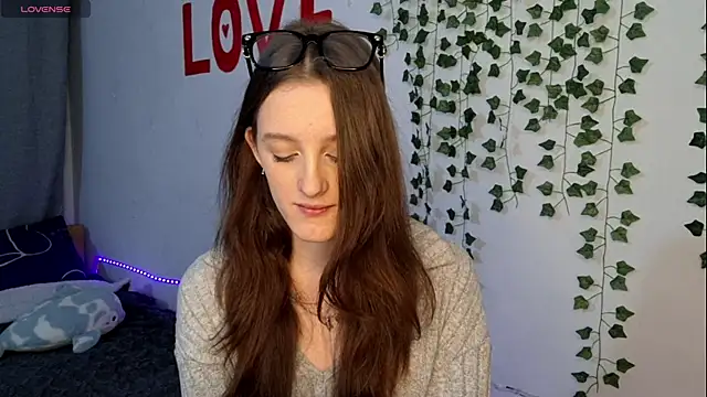 LisaBoddy online show from April 5, 3:44 pm