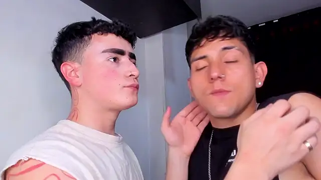 naughtysalomon   online show from March 7, 1:23 am