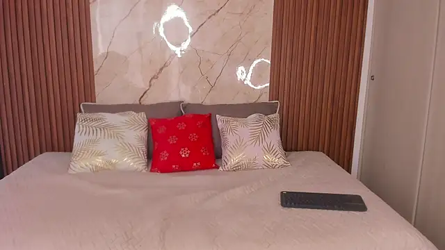 Lily Hiill7 online show from January 13, 7:18 pm