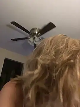 BellaBunny25 online show from August 3, 5:22 am
