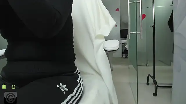 missdominna online show from April 23, 2:52 am