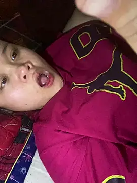 Thanhhuyen001 online show from January 18, 7:04 am