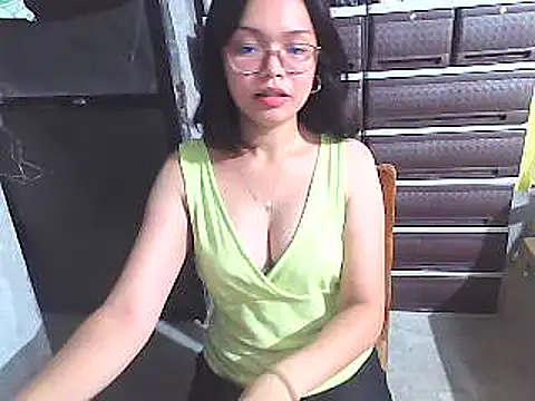 lwkfine online show from May 7, 1:04 pm