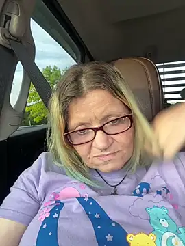 lindzybella online show from April 30, 11:41 pm
