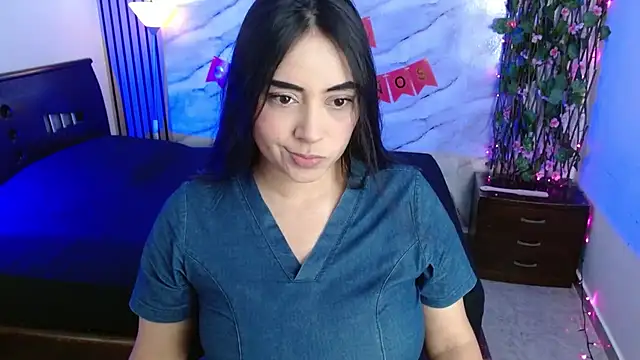 latin mommy  online show from February 21, 2:07 pm