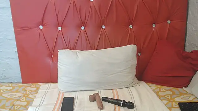 LaicyBrown76 online show from April 18, 4:09 pm