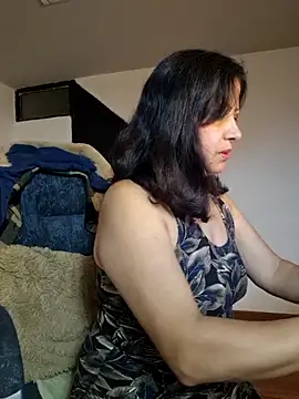 christy ant online show from April 23, 6:10 pm