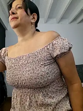 christy ant online show from April 11, 5:49 pm