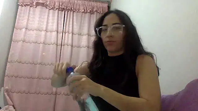 LatinDoll8 online show from July 25, 3:46 am