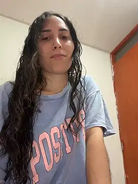 LatinDoll8 online show from July 22, 12:55 am