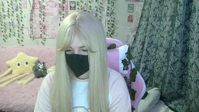 MysticYumiko online show from February 4, 5:49 pm