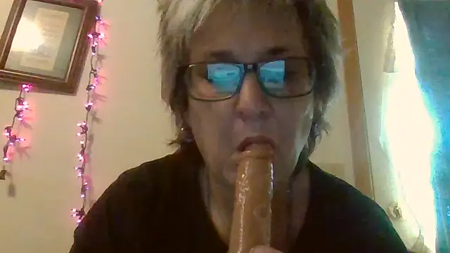 becky1111 online show from June 2, 12:44 am