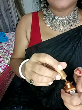 MAHI066 online show from April 27, 2:36 pm