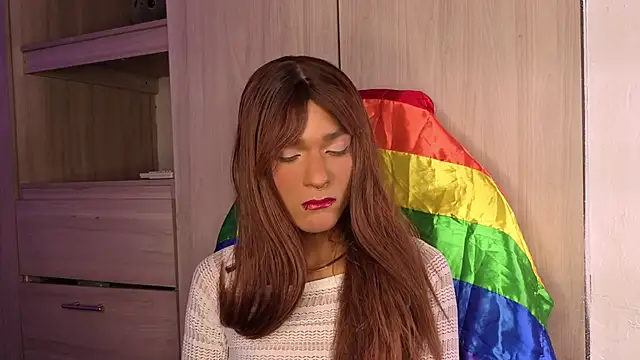 tiffanyy 777 online show from April 26, 3:59 am