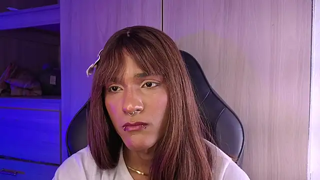 tiffanyy 777 online show from April 23, 3:25 am