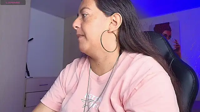 evelyn harpeery online show from April 21, 10:33 am