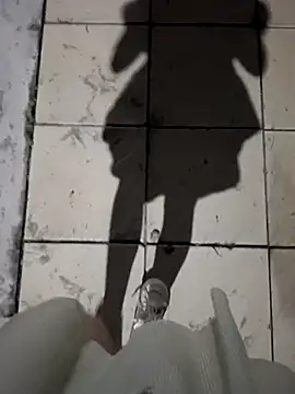 lanahotvn online show from April 23, 2:30 pm