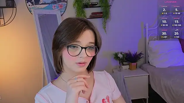 LetoriaNotley online show from April 29, 8:14 pm