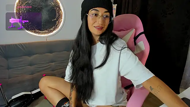 luna martii online show from March 14, 5:08 am