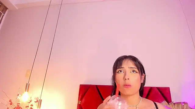 GahiaBelucci online show from April 21, 4:14 pm