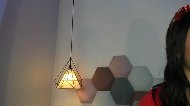 GahiaBelucci online show from April 23, 6:10 pm