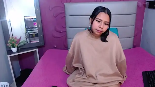 chloe lust online show from March 26, 4:14 am