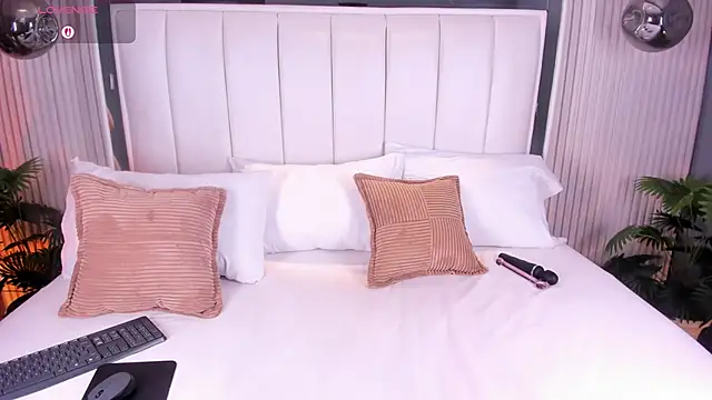 FiorelaSton online show from April 22, 4:31 am