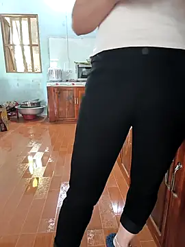 Sweet-Berryy online show from April 25, 3:31 am