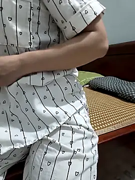 Sweet-Berryy online show from April 26, 3:32 pm