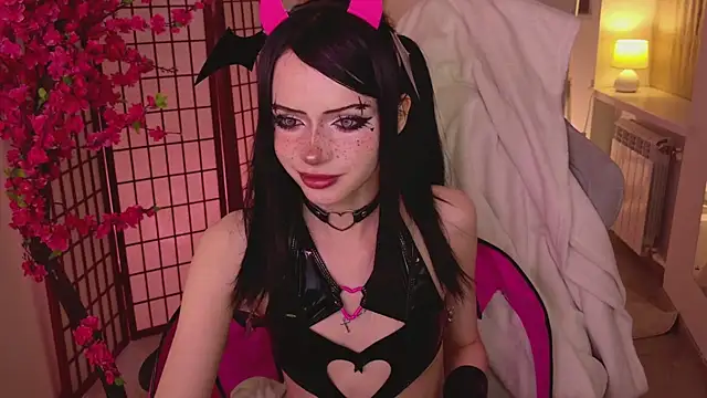 Dark Diva online show from March 11, 9:50 pm