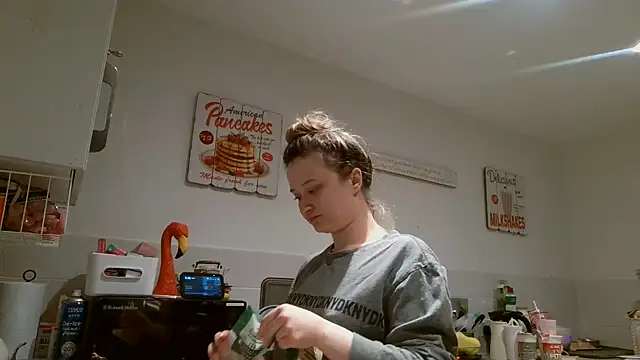 LilyLuck  online show from March 7, 5:31 pm