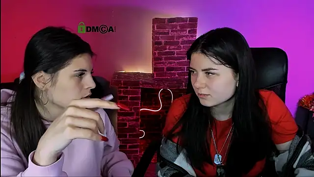 lizzie boom  online show from January 17, 4:42 am