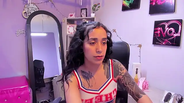 StaceyLeee online show from January 17, 5:53 pm