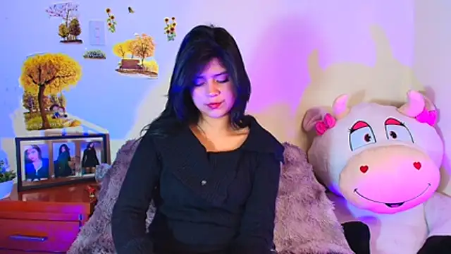 hannaa cute online show from June 13, 6:05 pm