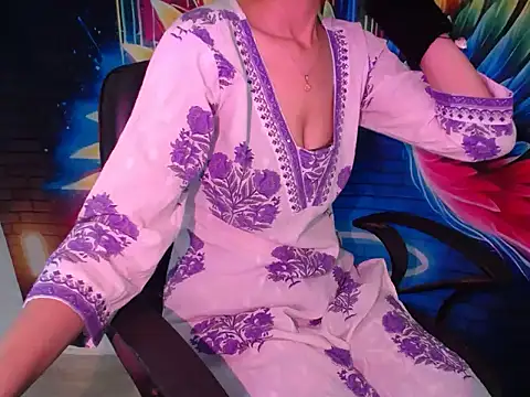 Farhana beautyfull online show from April 23, 5:15 am