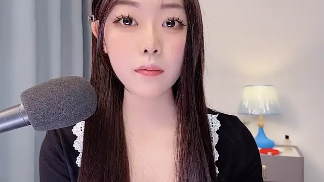 smalldaisy online show from April 25, 2:58 am