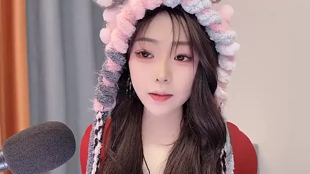 smalldaisy online show from February 10, 2:14 am