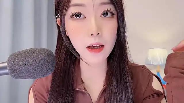 smalldaisy online show from April 26, 2:42 am