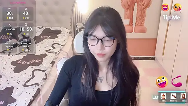 zhnmjx2025 online show from April 22, 11:51 am