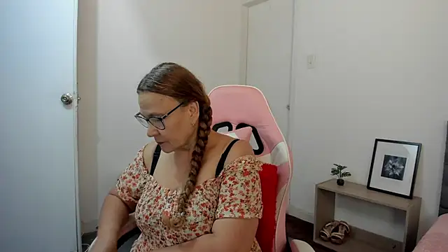 MS  samantha online show from April 23, 11:06 am