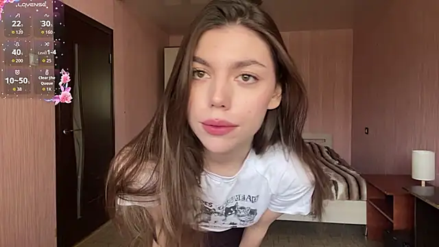 NeidaGowing online show from April 24, 8:39 am